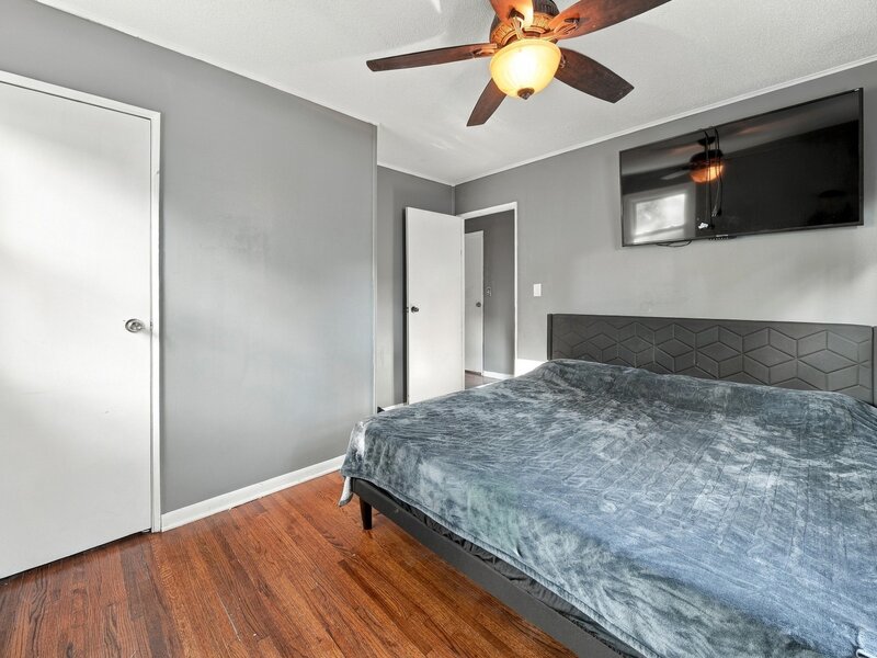 322 Westgate Drive Aurora IL 60506
