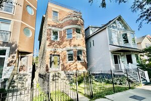 Photo of 3033 N Racine Avenue Chicago IL 60657 Unit 1