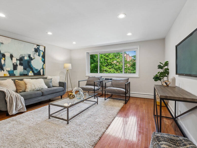 1234 Elmwood Avenue Evanston IL 60202
