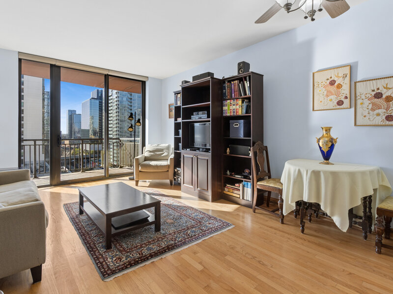 330 N Jefferson Street Chicago IL 60661