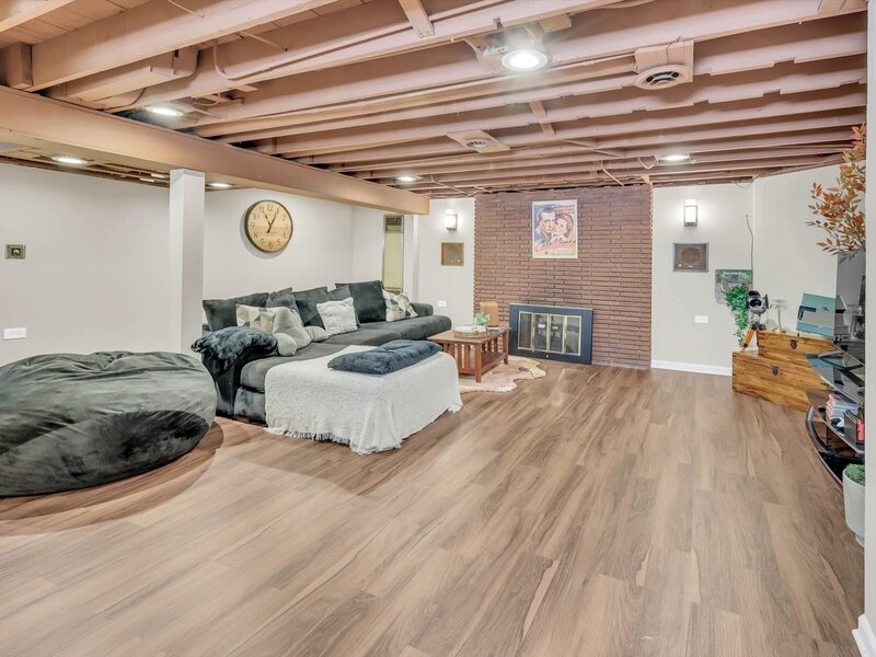 10006 S Artesian Avenue Chicago IL 60655