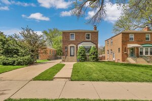 Photo of 10006 S Artesian Avenue Chicago IL 60655