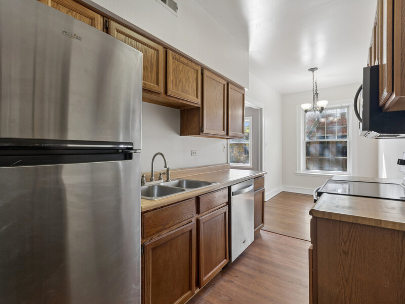 6257 N Sheridan Road Chicago IL 60660
