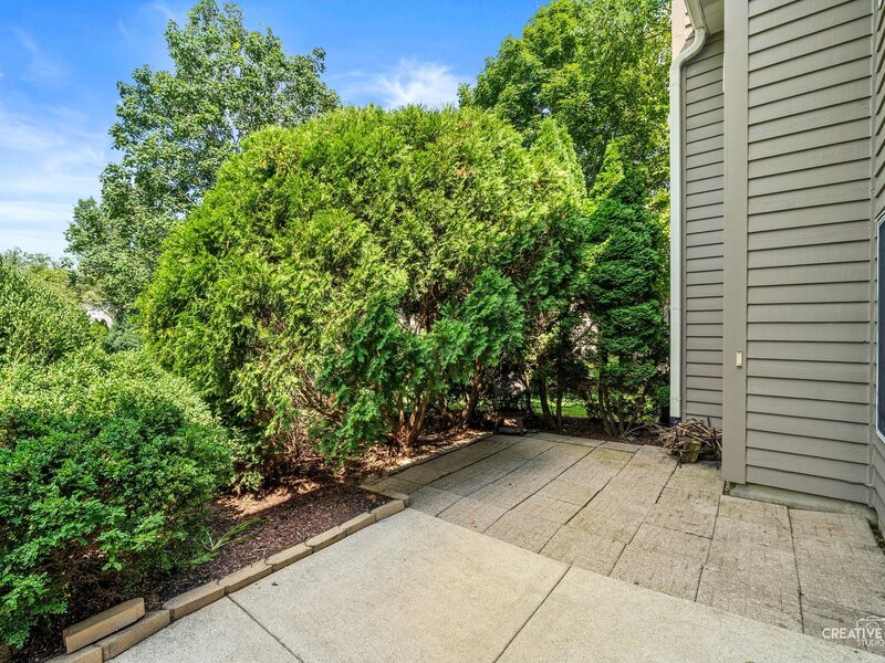 87 Townsend Circle Naperville IL 60565