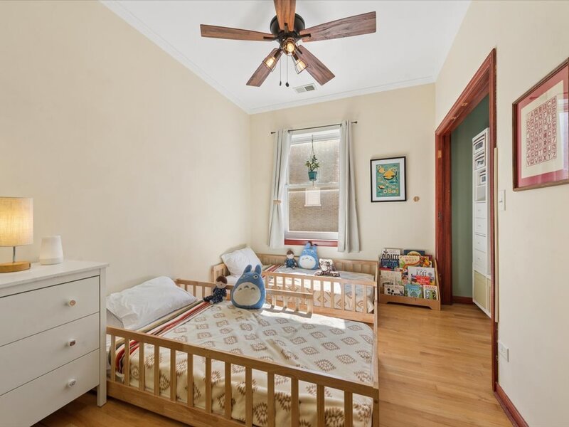 4910 N Drake Avenue Chicago IL 60625