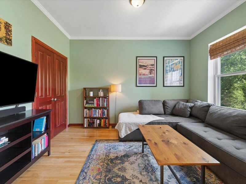 4910 N Drake Avenue Chicago IL 60625