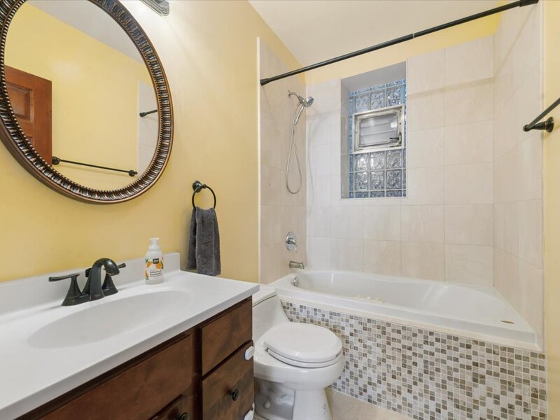 4910 N Drake Avenue Chicago IL 60625