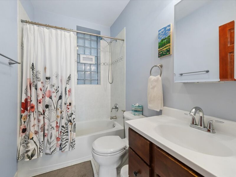 4910 N Drake Avenue Chicago IL 60625