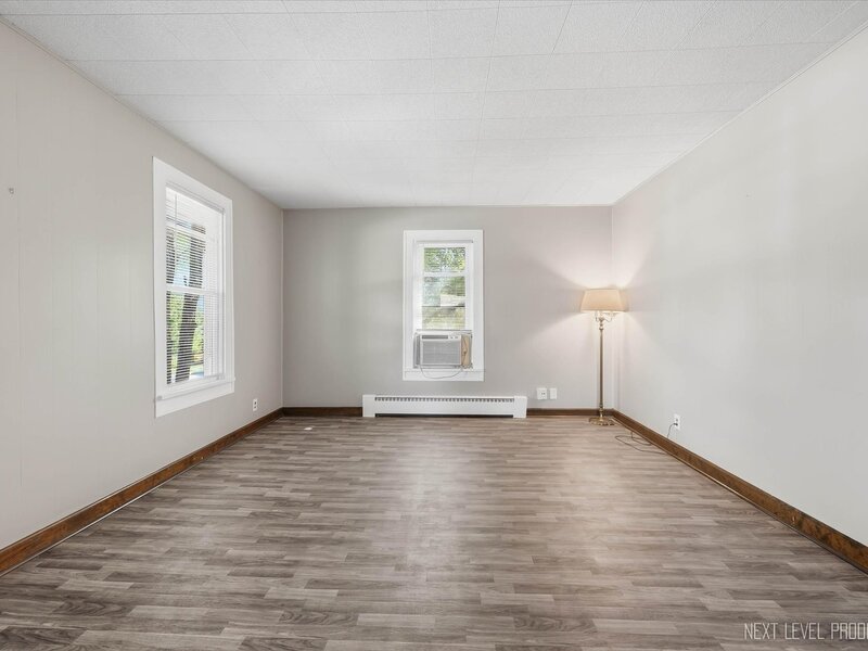 1003 Dean Street St. Charles IL 60174