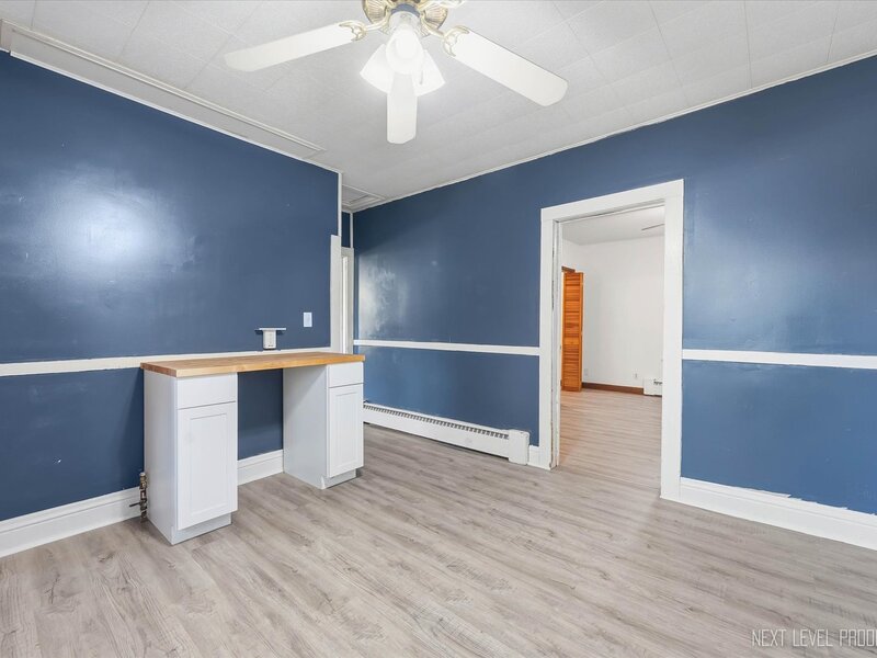 1003 Dean Street St. Charles IL 60174