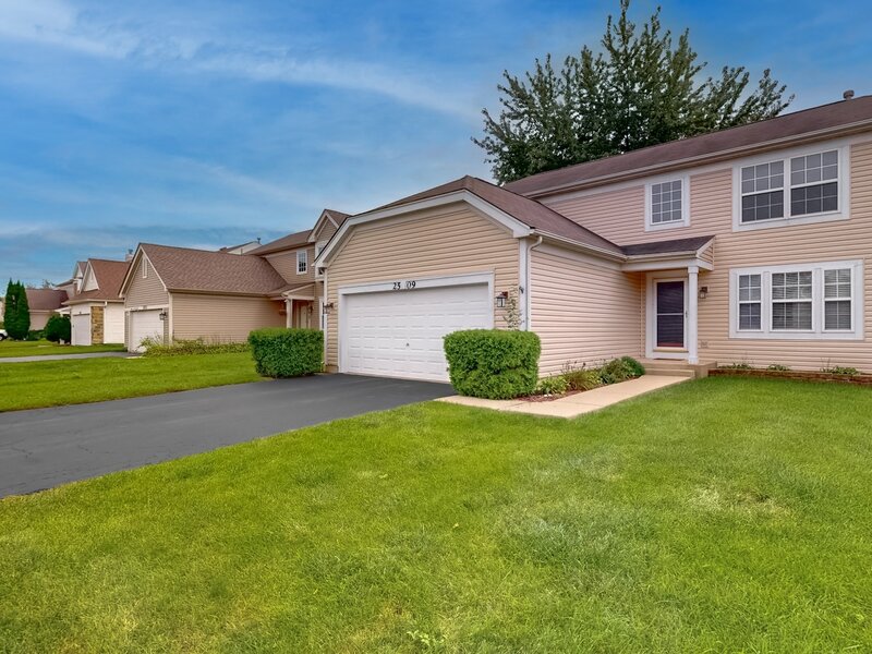 2509 Rosehall Lane Aurora IL 60503