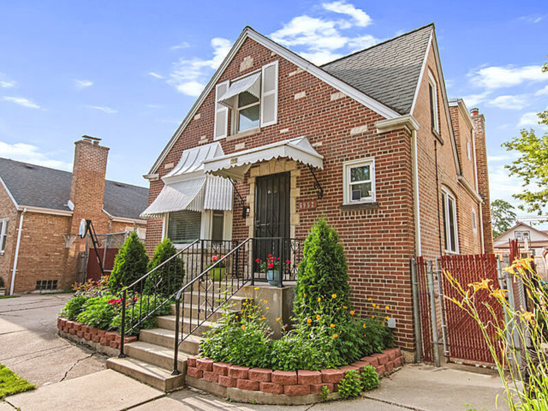 6952 W Summerdale Avenue Chicago IL 60656