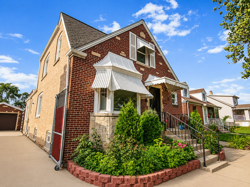 6952 W Summerdale Avenue Chicago IL 60656