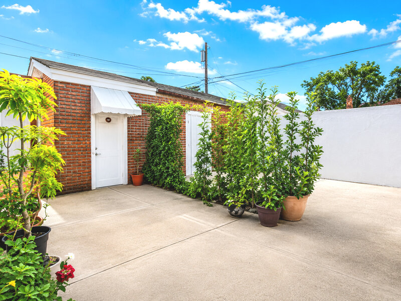 6952 W Summerdale Avenue Chicago IL 60656