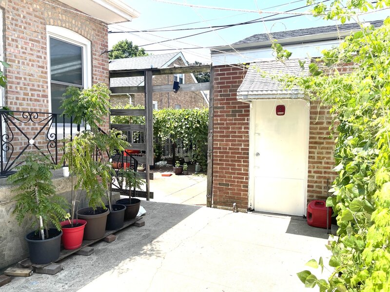 6952 W Summerdale Avenue Chicago IL 60656
