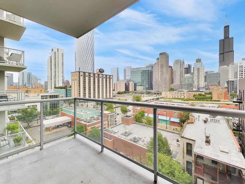 125 S Green Street Chicago IL 60607