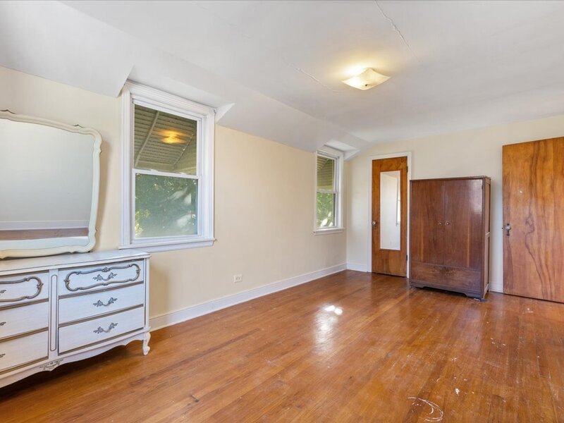 7350 W Summerdale Avenue Chicago IL 60656