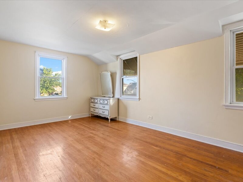 7350 W Summerdale Avenue Chicago IL 60656
