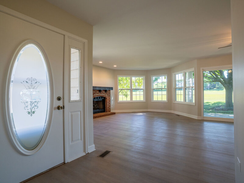 1621 Glengarry Court Algonquin IL 60102