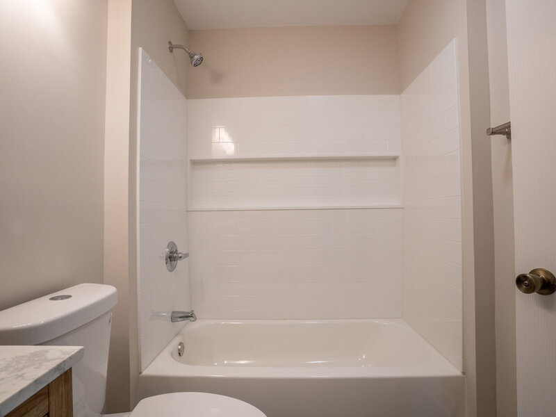 1621 Glengarry Court Algonquin IL 60102