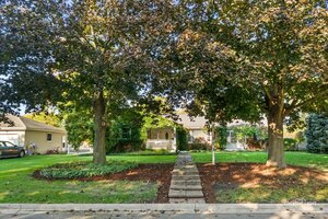 Photo of 203 S Rosedale Avenue Aurora IL 60506