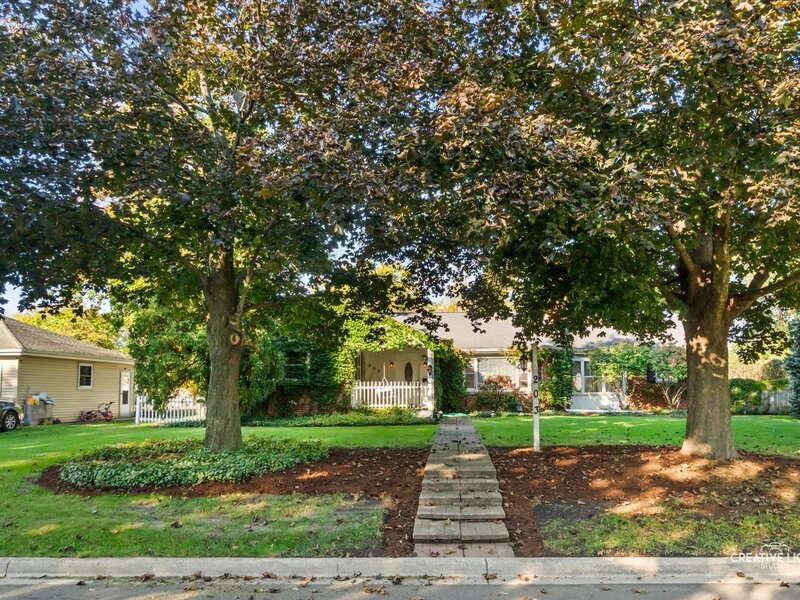 203 S Rosedale Avenue Aurora IL 60506