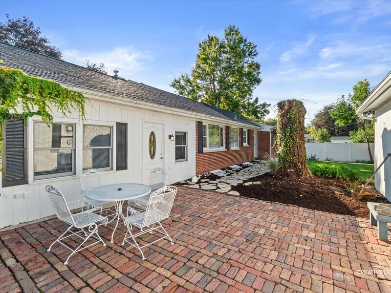 203 S Rosedale Avenue Aurora IL 60506