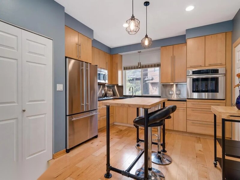 1540 N Greenview Avenue Chicago IL 60642
