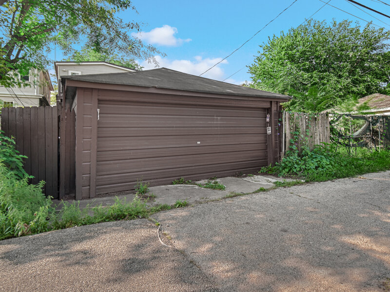 1740 W 71st Street Chicago IL 60636