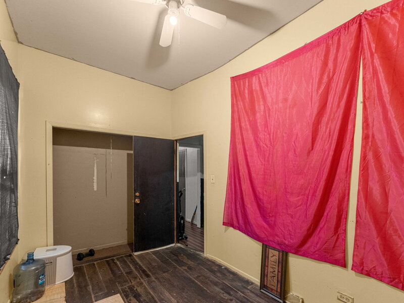 6739 S Prairie Avenue Chicago IL 60637