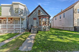Photo of 6739 S Prairie Avenue Chicago IL 60637