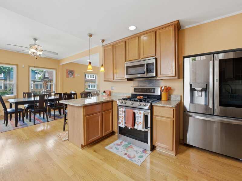 1615 W Beverly Glen Parkway Chicago IL 60643