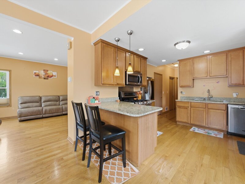 1615 W Beverly Glen Parkway Chicago IL 60643