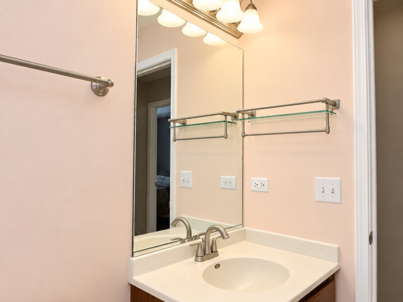 142 Lakeshore Drive Oswego IL 60543
