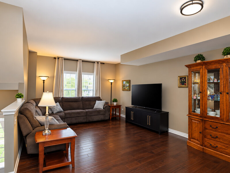 142 Lakeshore Drive Oswego IL 60543