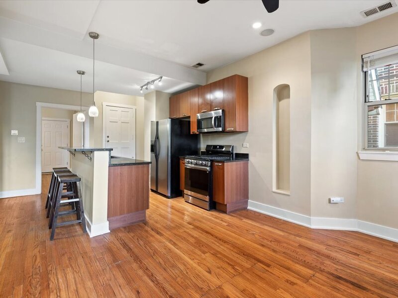5715 N Kimball Avenue Chicago IL 60659