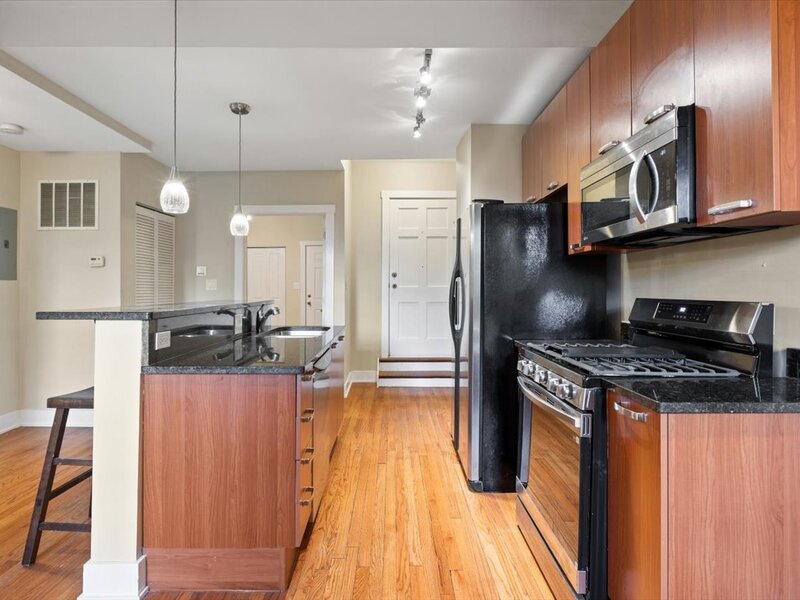 5715 N Kimball Avenue Chicago IL 60659