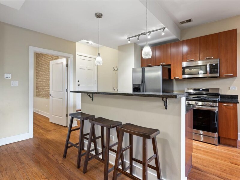 5715 N Kimball Avenue Chicago IL 60659