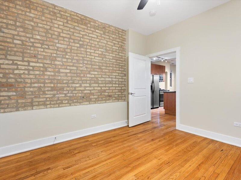 5715 N Kimball Avenue Chicago IL 60659