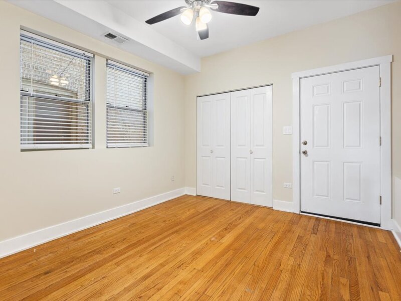 5715 N Kimball Avenue Chicago IL 60659