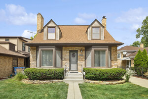Photo of 6631 N Caldwell Avenue Chicago IL 60646