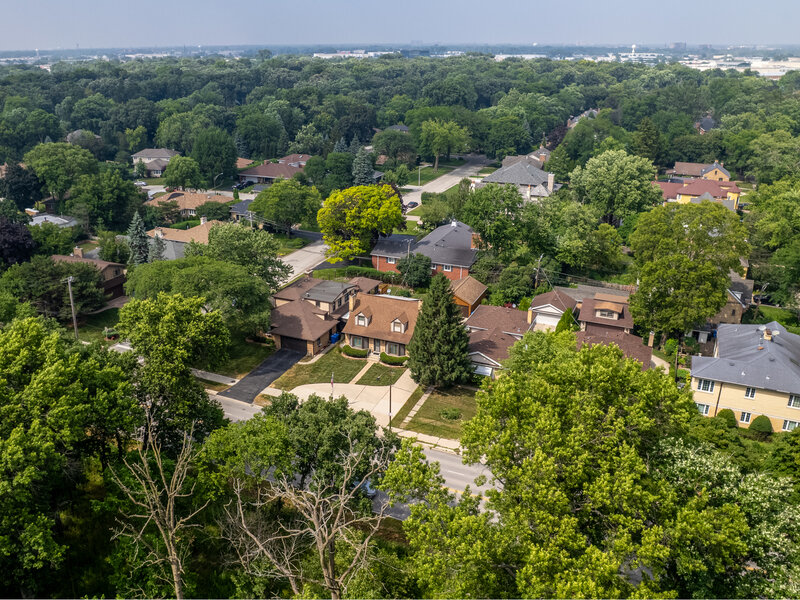 6631 N Caldwell Avenue Chicago IL 60646