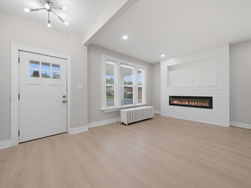 10116 S Malta Street Chicago IL 60643