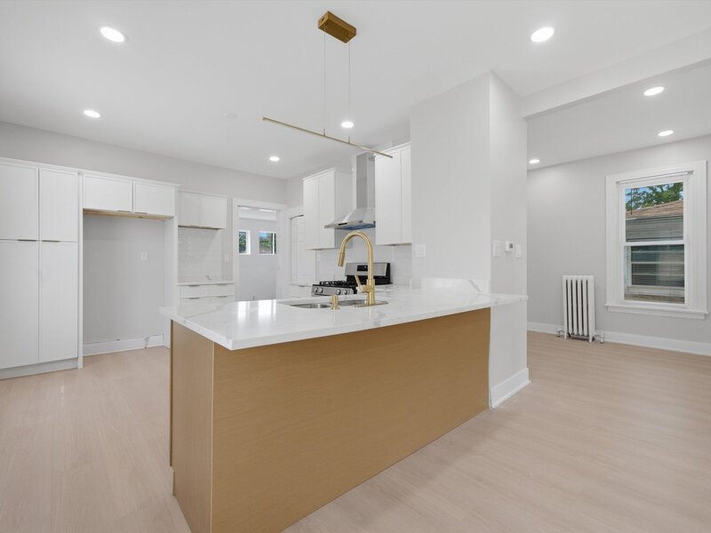 10116 S Malta Street Chicago IL 60643