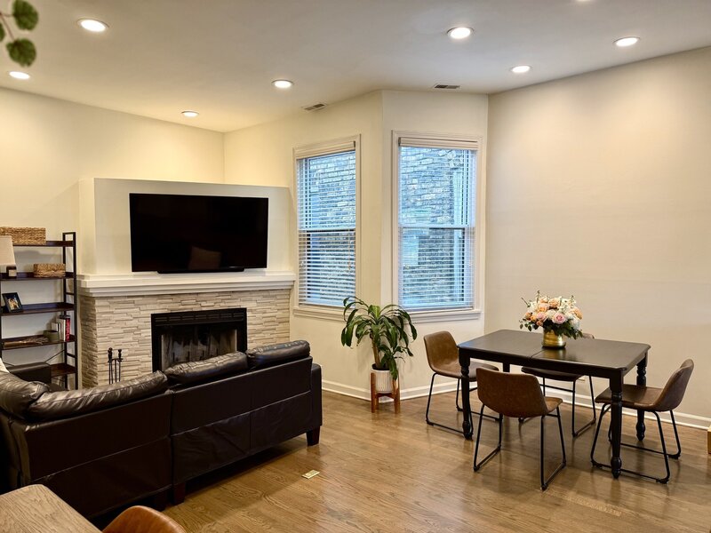 1914 N Sheffield Avenue Chicago IL 60614