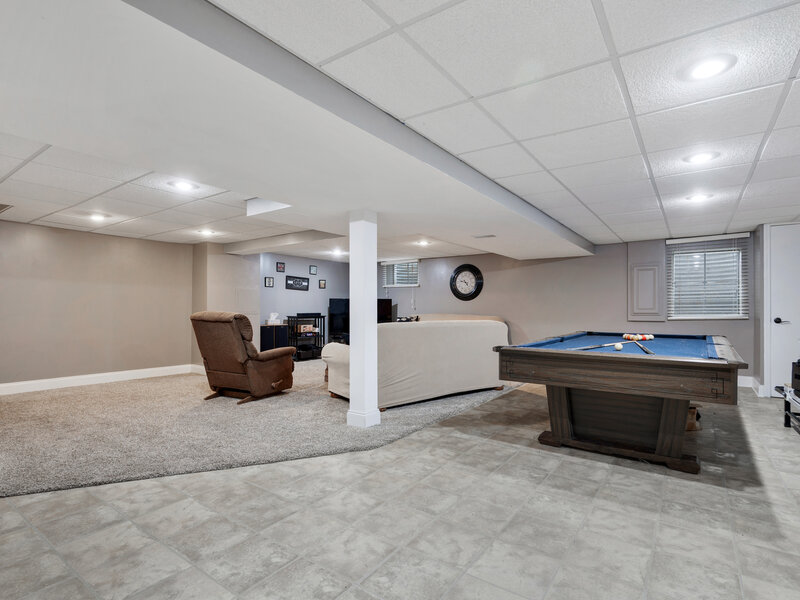 717 S Point Drive Schaumburg IL 60193