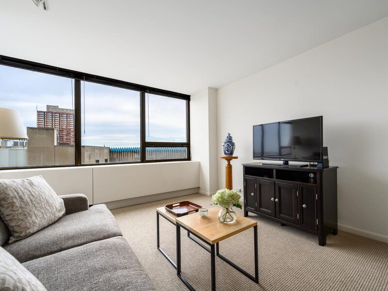 2800 N Lake Shore Drive Chicago IL 60657