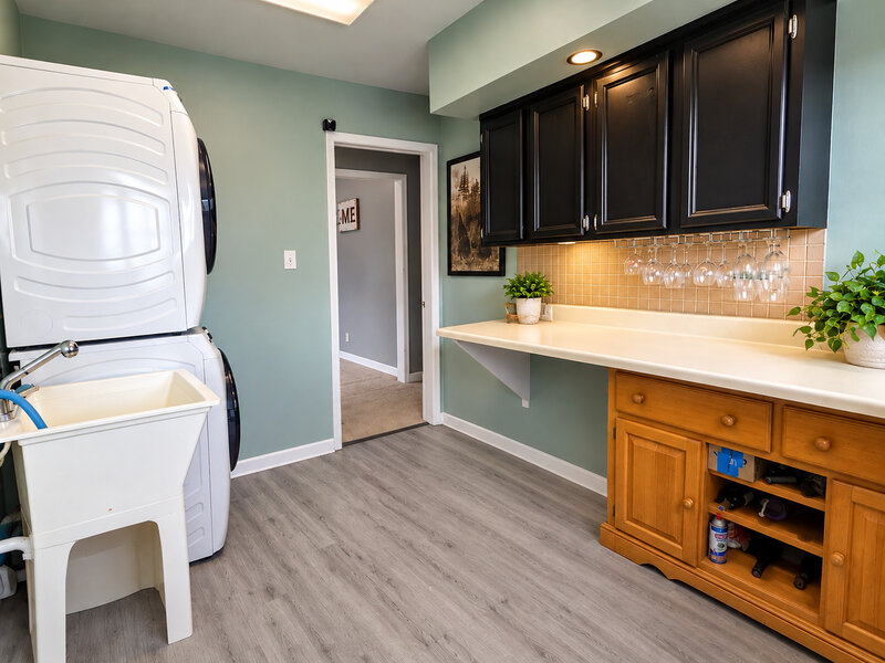17957 Oakwood Avenue Lansing IL 60438