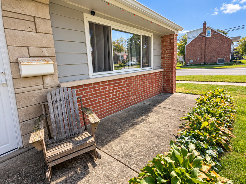 17957 Oakwood Avenue Lansing IL 60438