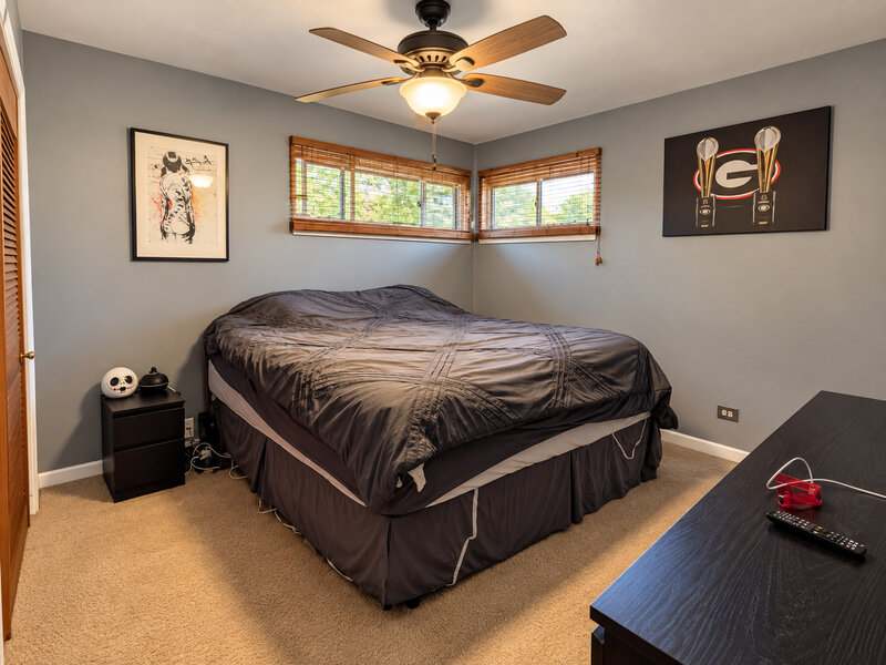 17957 Oakwood Avenue Lansing IL 60438